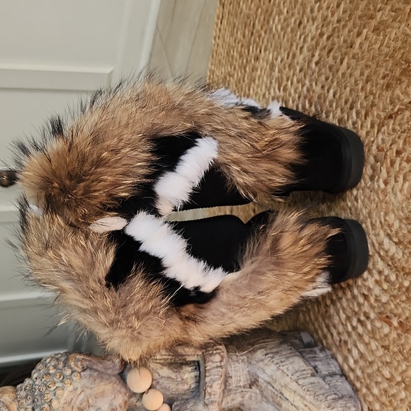 Aphnus Fur Muk boots sz 8.5M - Picture 3 of 6
